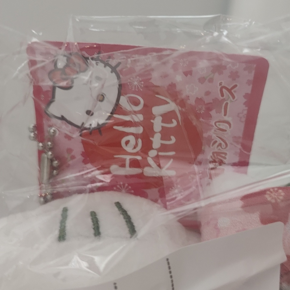 Hello Kitty bag charm - Picture 4 of 4